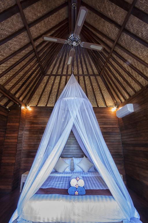 Amora Hut'S Lembongan Room photo