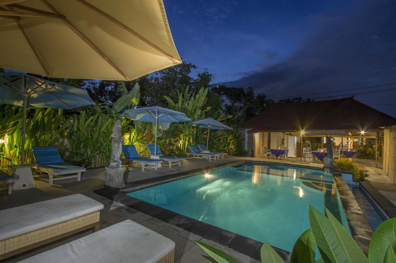 Amora Hut'S Lembongan Exterior photo